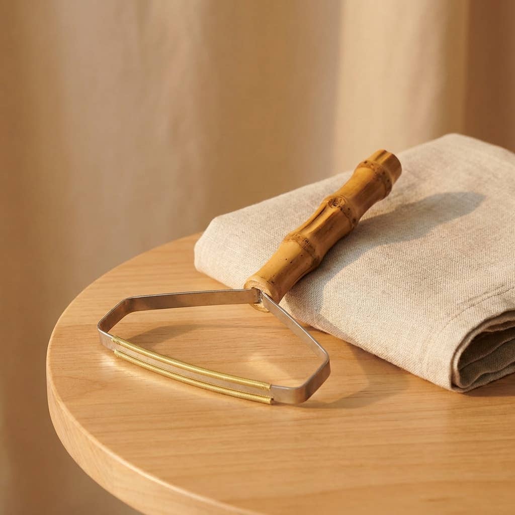 Bamboo Carpet Lint Remover