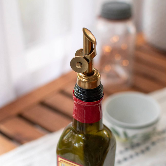 Self Closing Pour Spout